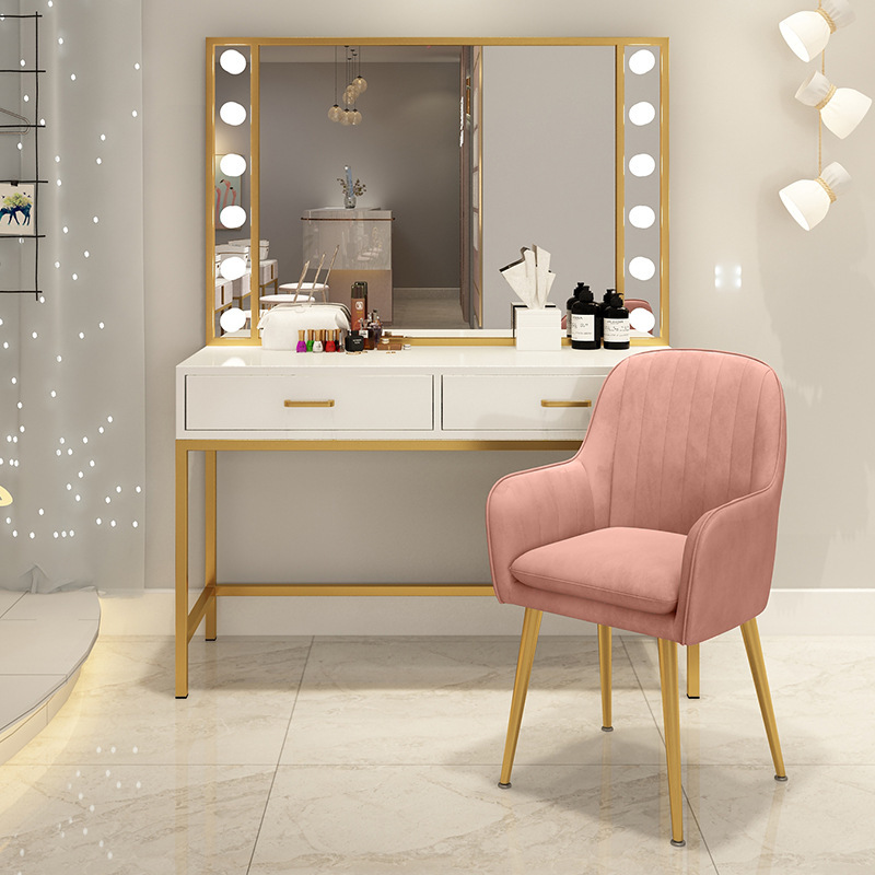 Beauty And Makeup Studio - 메이크업 테이블 사진 스튜디오 조명 포함