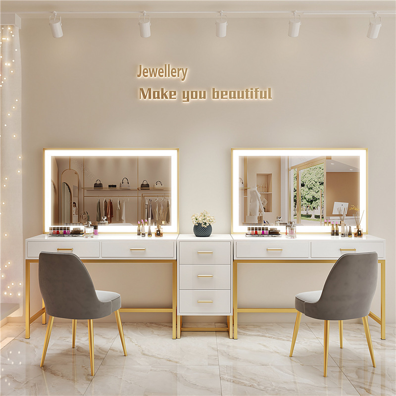 Beauty And Makeup Studio - 네일 아트 메이크업 아티스트 스튜디오 전문가용