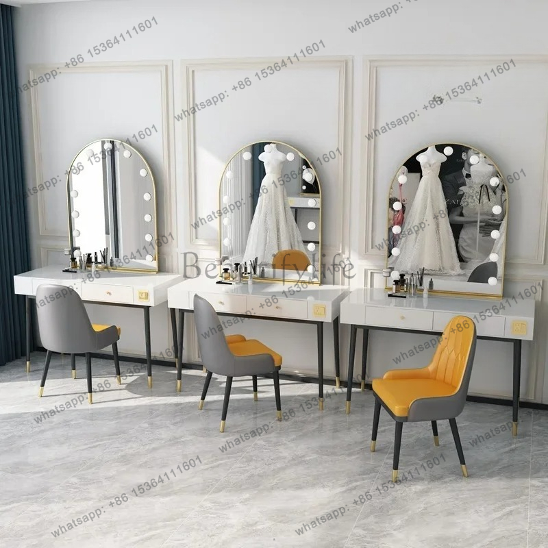 심플 램프 거울 화장대, 웨딩 촬영 전문 화장대, 뷰티 - Beauty And Makeup Studio 리뷰 및 가격
