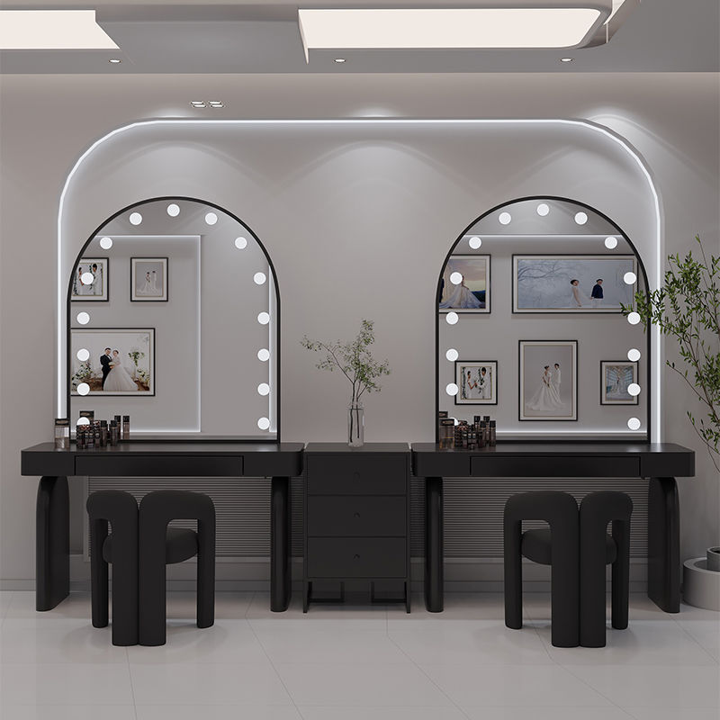 램프가 있는 화장대 메이크업 아티스트 메이크업 테이블  - Beauty And Makeup Studio 리뷰 및 가격